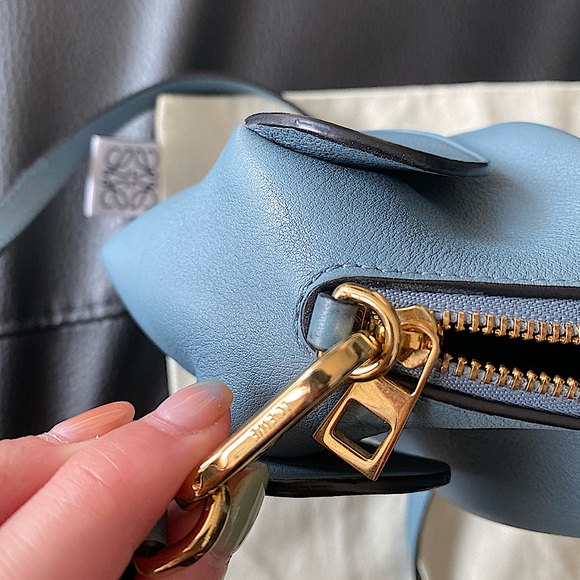 Loewe Elephant mini bag in classic calfskin - Picture 5 of 6